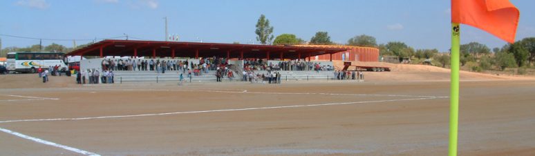 Campo de Jogos Luís Pernica