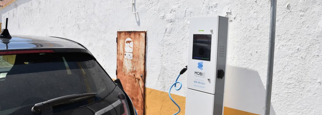 Veículos elétricos já carregam no Concelho de Mora