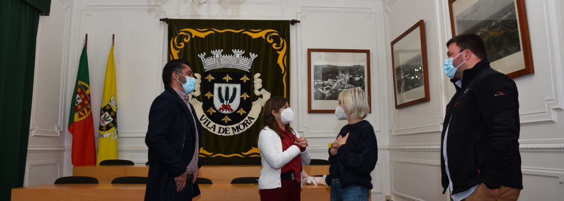 Câmara Municipal de Mora homenageia Drª Manuela Pontes