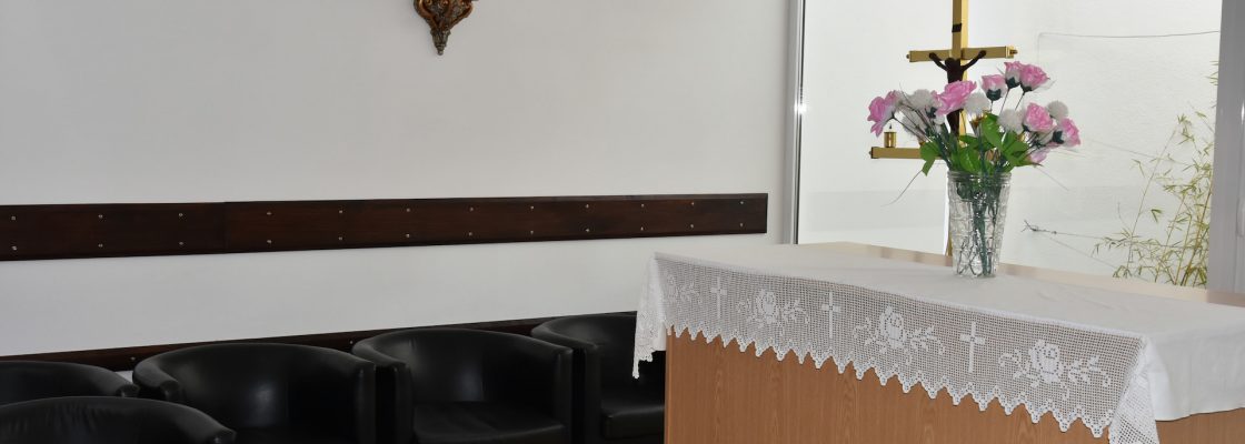 Câmara Municipal restaura madeiras na casa mortuária de Brotas