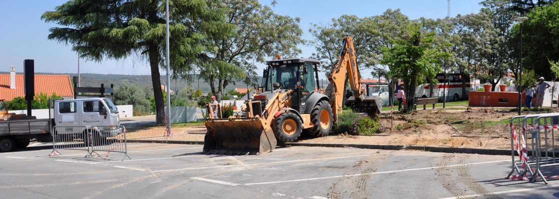 Câmara Municipal readapta estacionamento para autocarros no Jardim de São Pedro