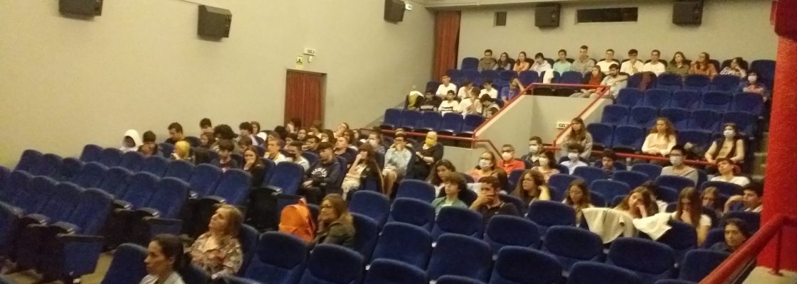 PIICIE promove sessão informativa sobre orientação escolar e vocacional