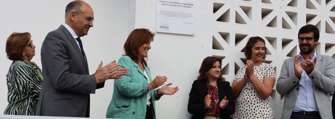 Colocada a primeira pedra na obra de requalificação do CACI