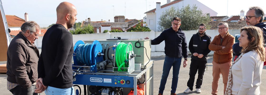 Reforço de equipamento do parque de máquinas