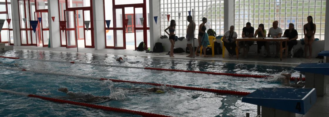 Piscina Municipal palco das 6 Horas a Nadar