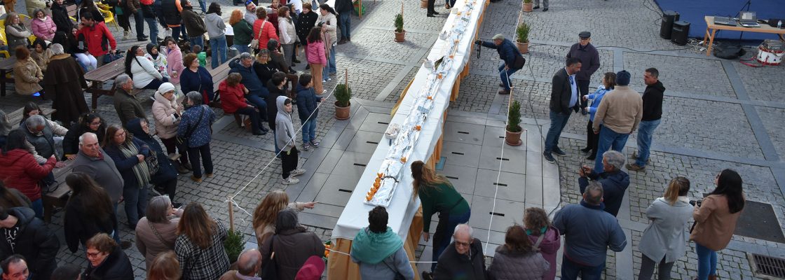 Praça de Mora recebe “As maiores migas do mundo” com música e sabores tradicionais