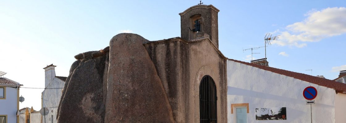 Câmara Municipal de Mora ilumina Anta-Capela e Casa Museu