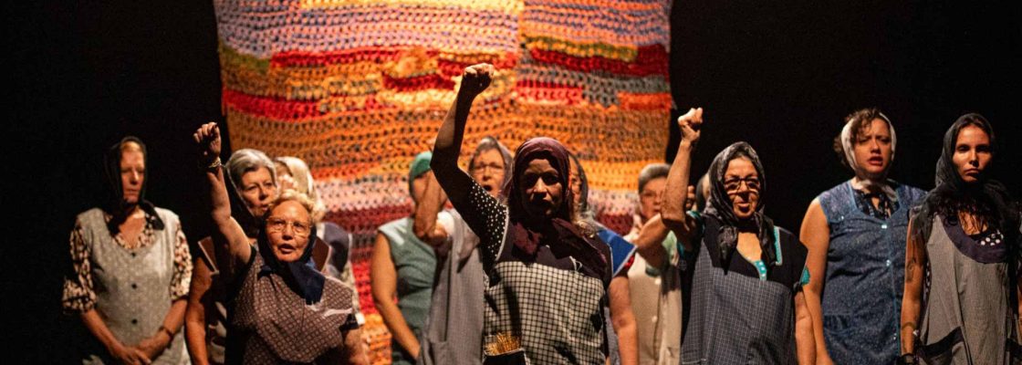 Teatro “Velhas? Quem disse? Ainda aqui estamos!”