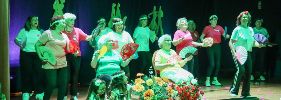 Mora recebeu o Festival de Danças Seniores da RUTIS