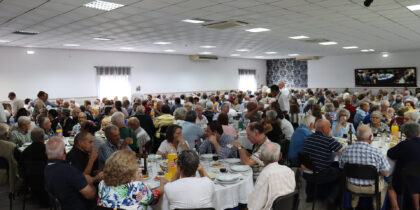 Almoço convívio do Mês do Idoso reuniu cerca de 400 idosos e reformados