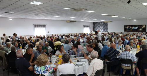 Almoço convívio do Mês do Idoso reuniu cerca de 400 idosos e reformados